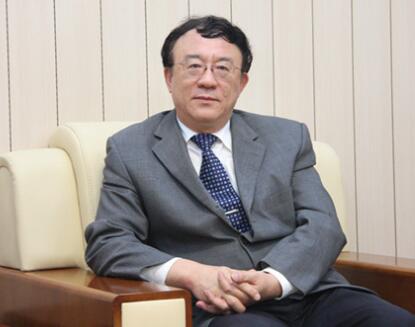 黄卫伟