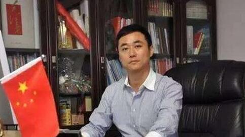 刘卫平