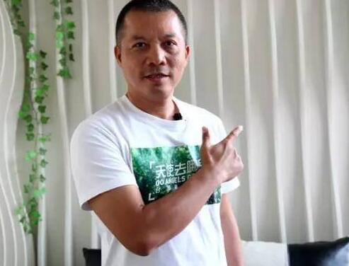 刘小鹰