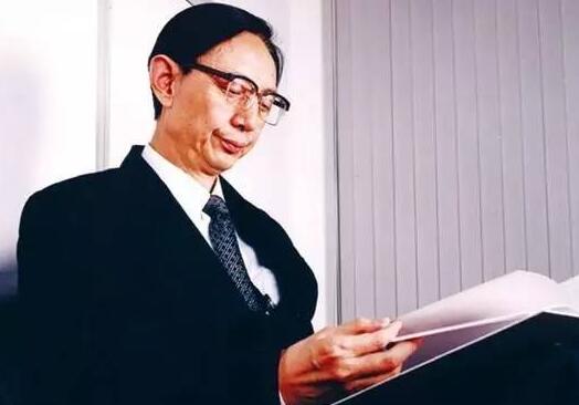 尹明善