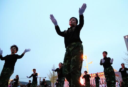 广场舞
