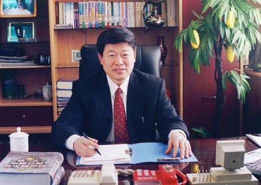 张士平