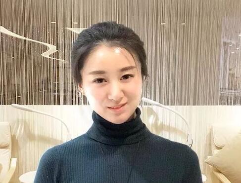 张绣月