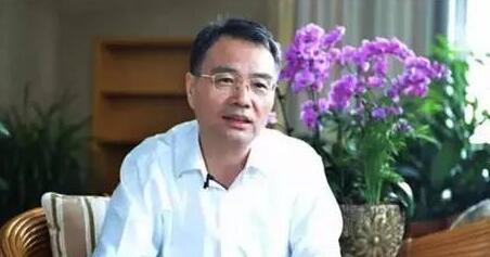 徐冠巨
