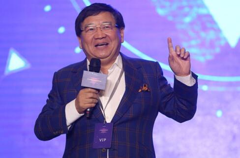 徐小平