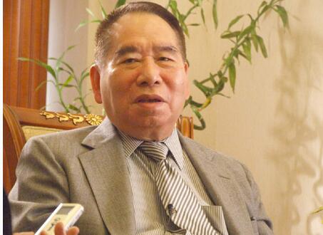 施至成