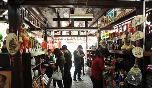 旅游纪念品