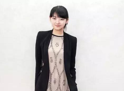 朱月怡.