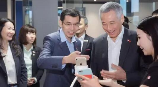 李显龙
