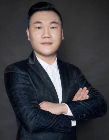 极客未来CEO李亚杰
