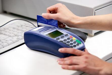 火热消费凸显中国经济潜力 结构升级成焦点