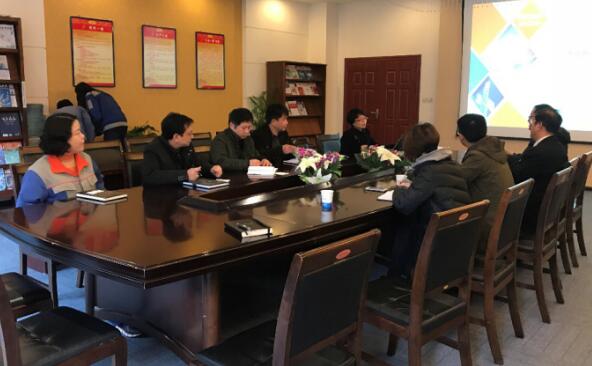 罗颖一行考察高新区商谈合作