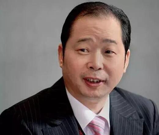 胡成中