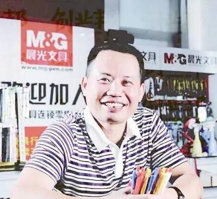 陈湖雄