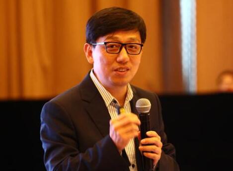 顾均辉