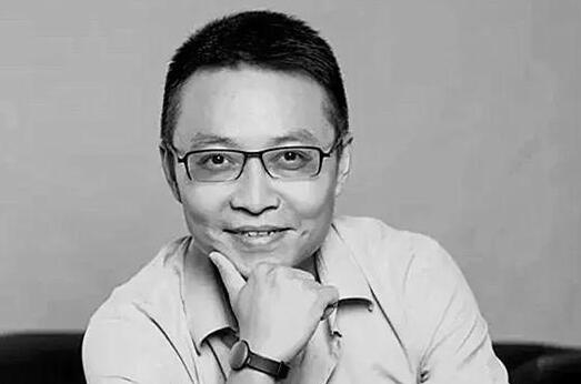 黄明明