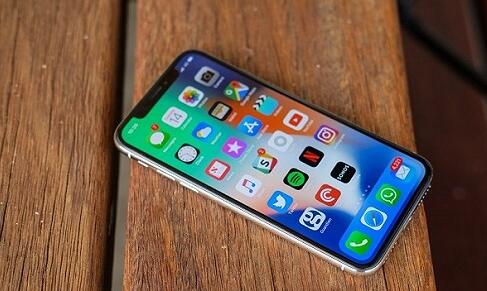 iPhone X